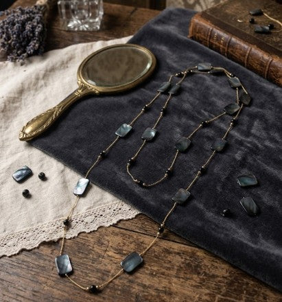 Collier femme : Sautoir nacres noires
