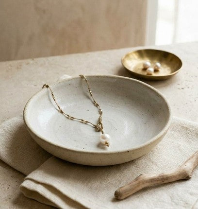 Collier perle d’eau douce porté