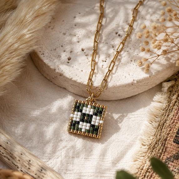 collier femme tissé: pendentif miuky vert